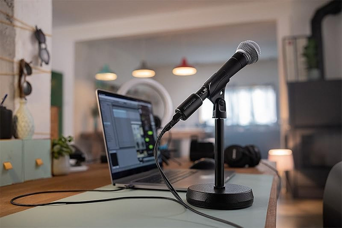 MVX2U Xlr-To-Usb Digital Interface with Headphone Jack, Integrated Pre-Amp with 60Db Gain Control, Zero-Latency Monitoring, 48V Phantom Power, plus Desktop App, 1M USB-C Cable
