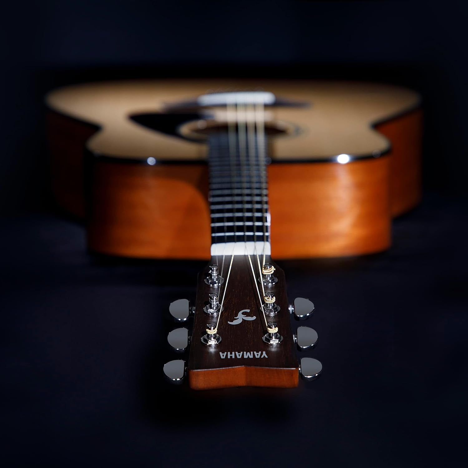 6 String Beginner Solid Spruce Top Traditional Western Dreadnought Acoustic Guitar with Rosewood Fingerboard, Natural Finish, Right, (FG800J NT)